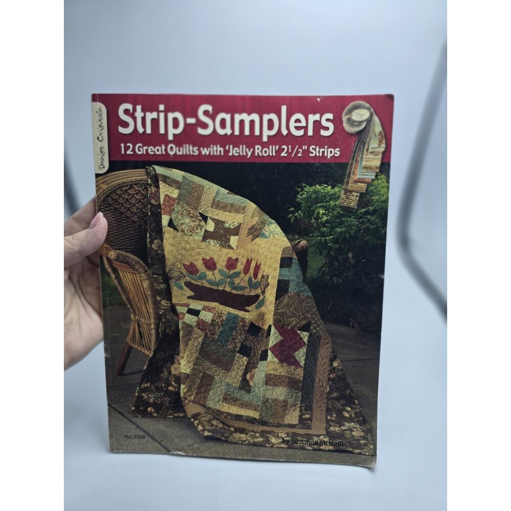 Strip Samplers: 12 Great Quilts with 'Jelly Roll' 2 1/2" Strips Pattern